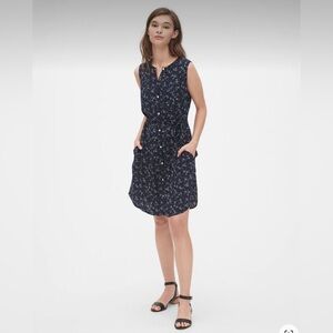 GAP size XS Navy Blue Floral Print Button Down Belted Shirt Dress